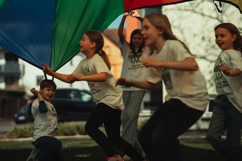 Ambassadors playing Together by Plant-for-the-Planet