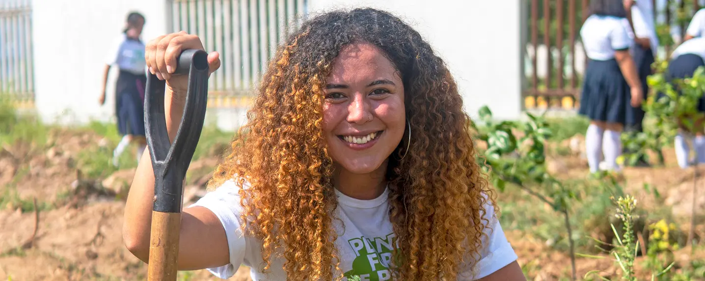 Paulina Sanchéz holding a shovel by Plant-for-the-Planet